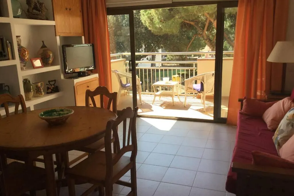 Apartamento Junto Al Mar Con Jardin Comunitario Y Parking Apartment Platja d'Aro 0*,  Spain